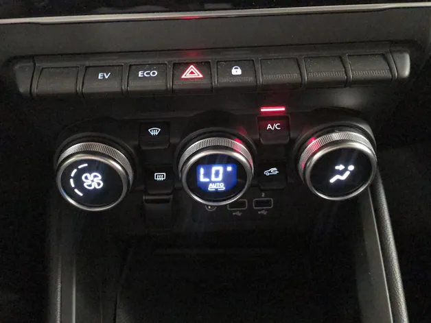 Renault Clio 1.6 E-Tech Intens