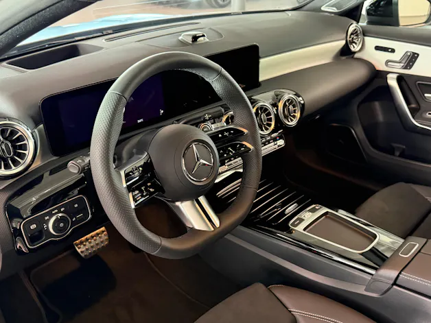 Mercedes-Benz A 220 4Matic 8G-DCT