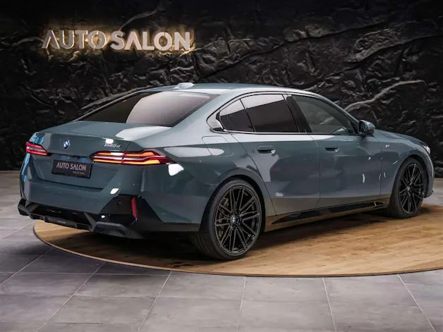 BMW 520d xDrive M Sport Steptronic *Werksgarantie*21" Felgen*Sitzlüftung*Harman/Kardon*