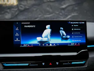 BMW 520d xDrive M Sport Steptronic *Werksgarantie*21" Felgen*Sitzlüftung*Harman/Kardon*