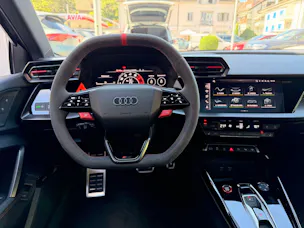 Audi RS3 SPORTBACK 2.5 400PS TFSI QUATTRO *** VOLLAUSSTATTUNG MIT SCHALENSITZEN ***