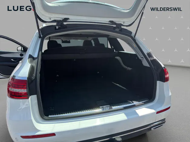 MERCEDES-BENZ E 220 d T 4Matic Swiss Star 9G-Tronic