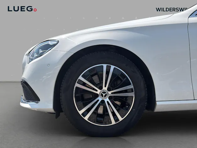 MERCEDES-BENZ E 220 d T 4Matic Swiss Star 9G-Tronic