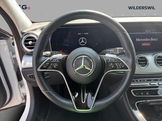 MERCEDES-BENZ E 220 d T 4Matic Swiss Star 9G-Tronic
