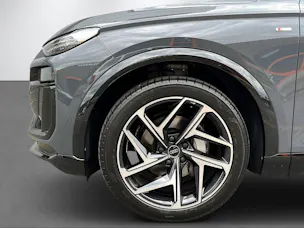 Audi Q6 e-tron quattro