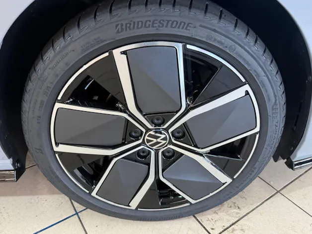 VW Golf 1.5 e TSI mHEV R-Line DSG