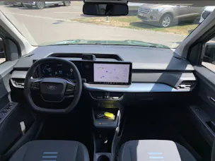 Ford E-Tourneo Courier Active