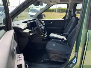Ford E-Tourneo Courier Active