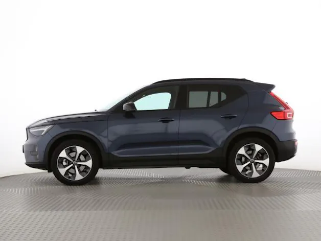 Volvo XC40 2.0 B3 MH Plus Dark