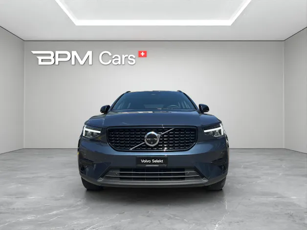 VOLVO XC40 2.0 B3 MH Plus Dark