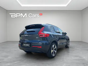 VOLVO XC40 2.0 B3 MH Plus Dark