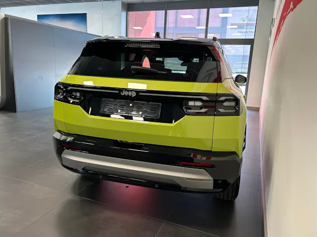 Jeep Compass 1.2 T e-Hybrid First Edition Pack Plus & SKY