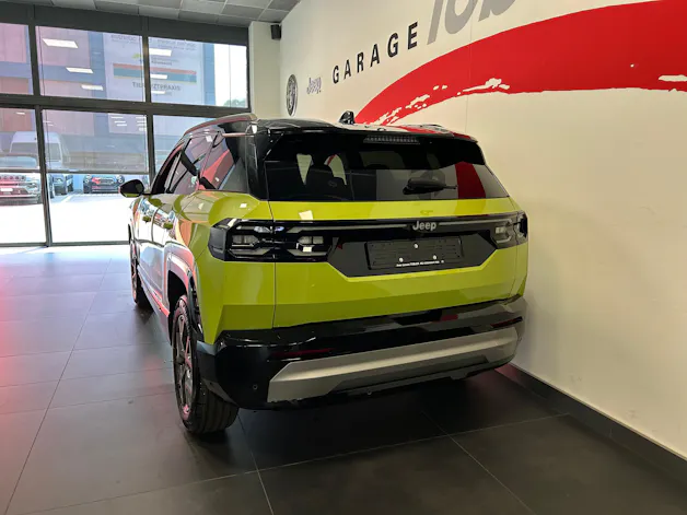 Jeep Compass 1.2 T e-Hybrid First Edition Pack Plus & SKY