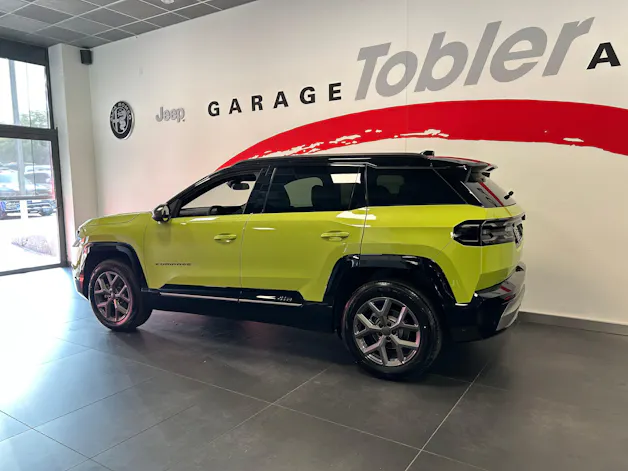 Jeep Compass 1.2 T e-Hybrid First Edition Pack Plus & SKY