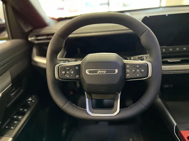 Jeep Compass 1.2 T e-Hybrid First Edition Pack Plus & SKY