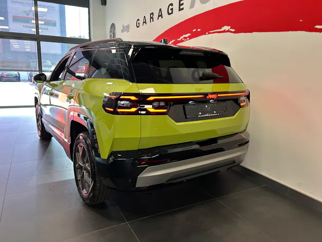 Jeep Compass 1.2 T e-Hybrid First Edition Pack Plus & SKY