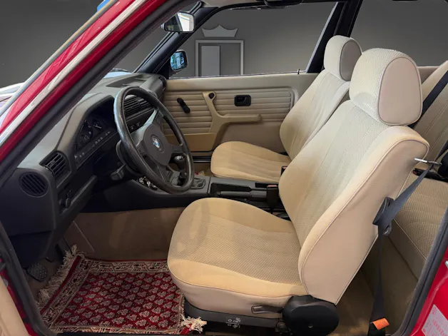 BMW 318i