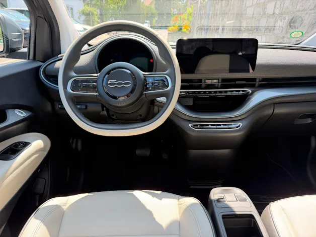 Fiat 500 electric 87 kW La Prima