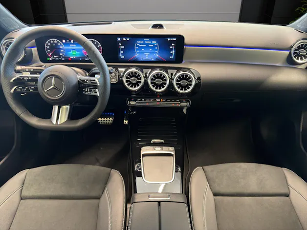 Mercedes-Benz A 220 4Matic 8G-DCT