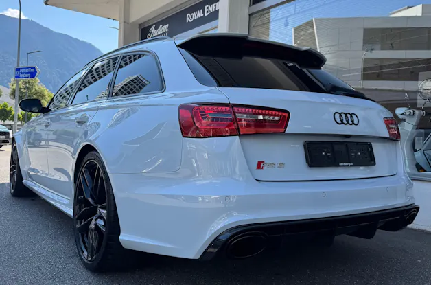 Audi RS6 Avant 4.0 TFSI V8 quattro Tiptronic