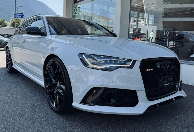 Audi RS6 Avant 4.0 TFSI V8 quattro Tiptronic