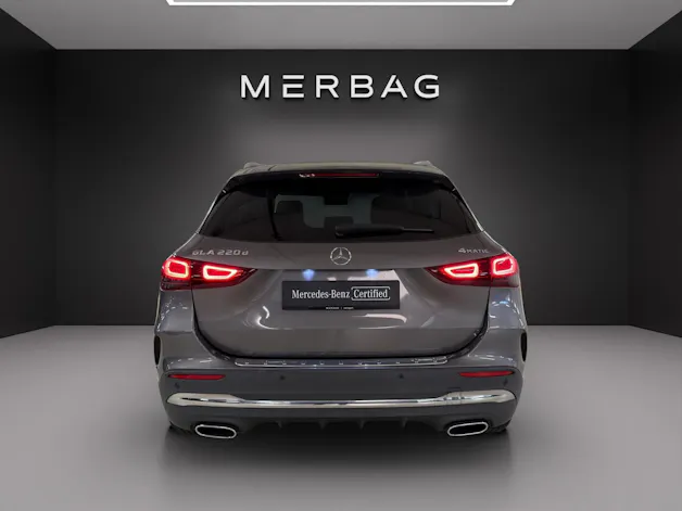 Mercedes-Benz GLA 220d 4Matic AMG Line 8G-DCT