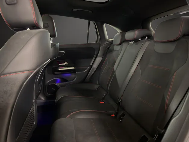 Mercedes-Benz GLA 220d 4Matic AMG Line 8G-DCT