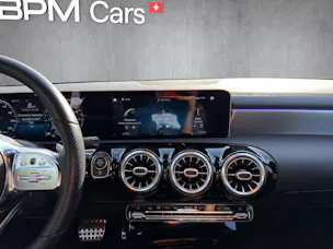 Mercedes-Benz Classe CLA X118 Shooting Brake CLA 200 AMG Line