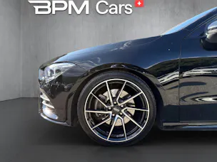 Mercedes-Benz Classe CLA X118 Shooting Brake CLA 200 AMG Line