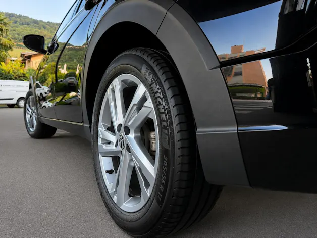 VW Taigo 1.0 TSI R-Line DSG