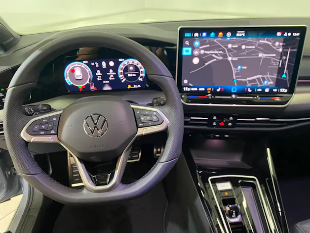 VW Golf 2.0 TSI R-Line DSG 4 Motion