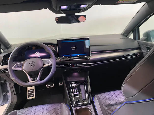 VW Golf 2.0 TSI R-Line DSG 4 Motion