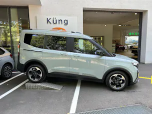 Ford Tourneo Courier 1.0 EcoBoost Active Automat