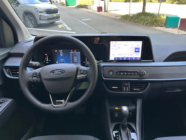 Ford Tourneo Courier 1.0 EcoBoost Active Automat
