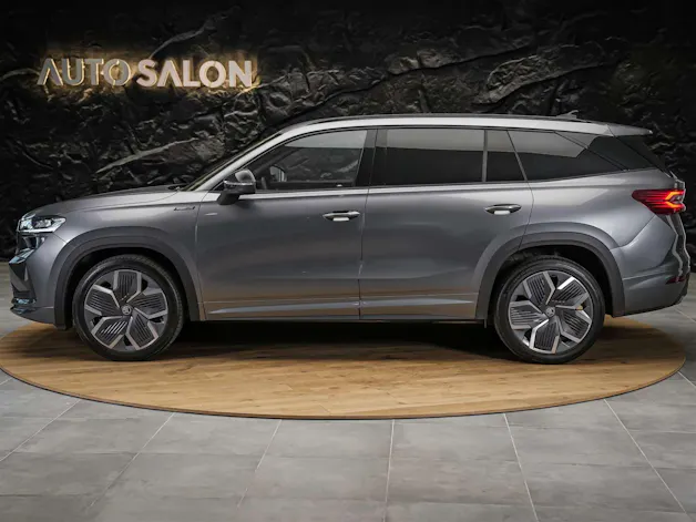 Škoda Kodiaq 2.0 TSI Sportline 4x4 *7 Plätzer*Abstandsregler*Matrix LED Scheinwerfer*