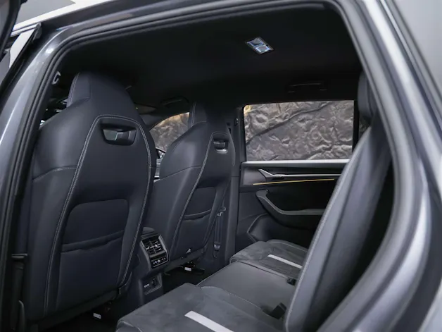 Škoda Kodiaq 2.0 TSI Sportline 4x4 *7 Plätzer*Abstandsregler*Matrix LED Scheinwerfer*
