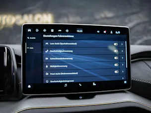 Škoda Kodiaq 2.0 TSI Sportline 4x4 *7 Plätzer*Abstandsregler*Matrix LED Scheinwerfer*