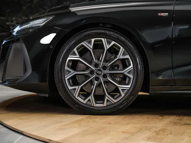 Audi A6 Limousine S Line TDI quattro S tronic *Leder*Werksgarantie*360° Kamera*Abstandsregler*