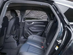 Audi A6 Limousine S Line TDI quattro S tronic *Leder*Werksgarantie*360° Kamera*Abstandsregler*