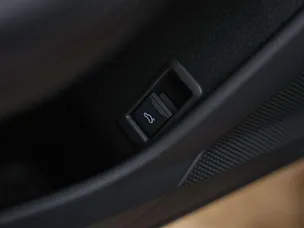 Audi A6 Limousine S Line TDI quattro S tronic *Leder*Werksgarantie*360° Kamera*Abstandsregler*