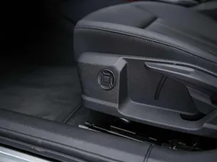 Audi A6 Limousine S Line TDI quattro S tronic *Leder*Werksgarantie*360° Kamera*Abstandsregler*