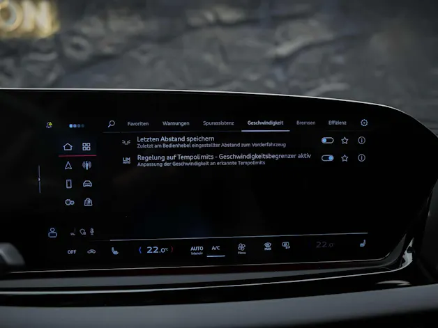 Audi A6 Limousine S Line TDI quattro S tronic *Leder*Werksgarantie*360° Kamera*Abstandsregler*