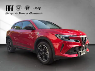 Alfa Romeo Junior 1.2 48V Hybrid Speciale