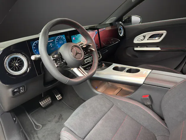 MERCEDES-BENZ CLA Shooting Brake 350 4Matic 85 kWh EQ