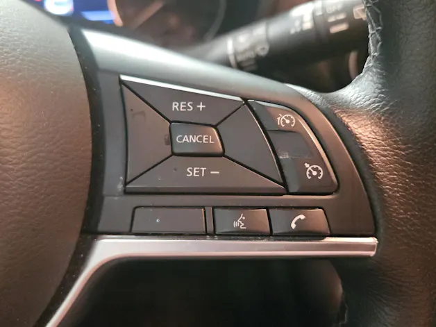 Nissan Juke 1.6 FHEV N-Connecta