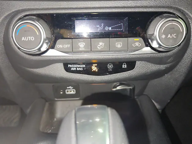 Nissan Juke 1.6 FHEV N-Connecta