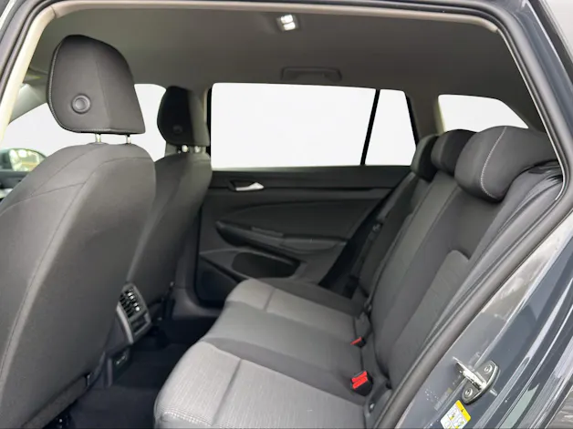 VW Golf Variant 1.5 eTSI mHEV Basis DSG