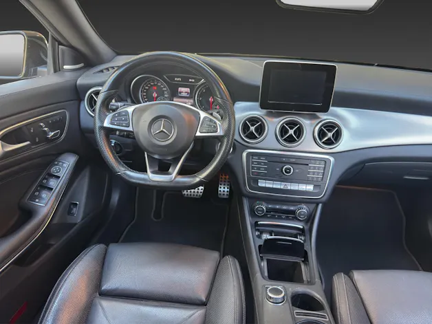 Mercedes-Benz CLA Shooting Brake 200 d AMG Line 4Matic 7G-DCT