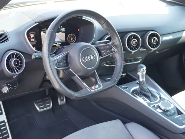 Audi TT Coupé 45 TFSI quattro S-tronic S-LINE!!!