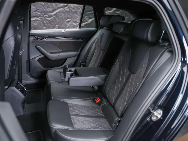 Škoda Octavia Combi 2.0 TSI DSG RS *Abstandsregler*Massage*Standheizung*